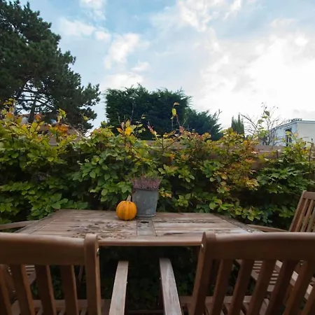 Therese Characteristic Garden Holiday home