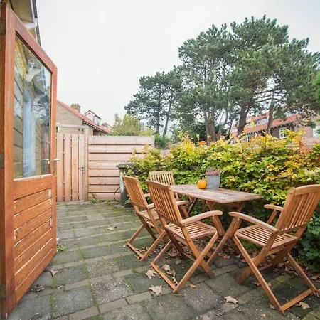 Holiday home Therese Characteristic Garden *